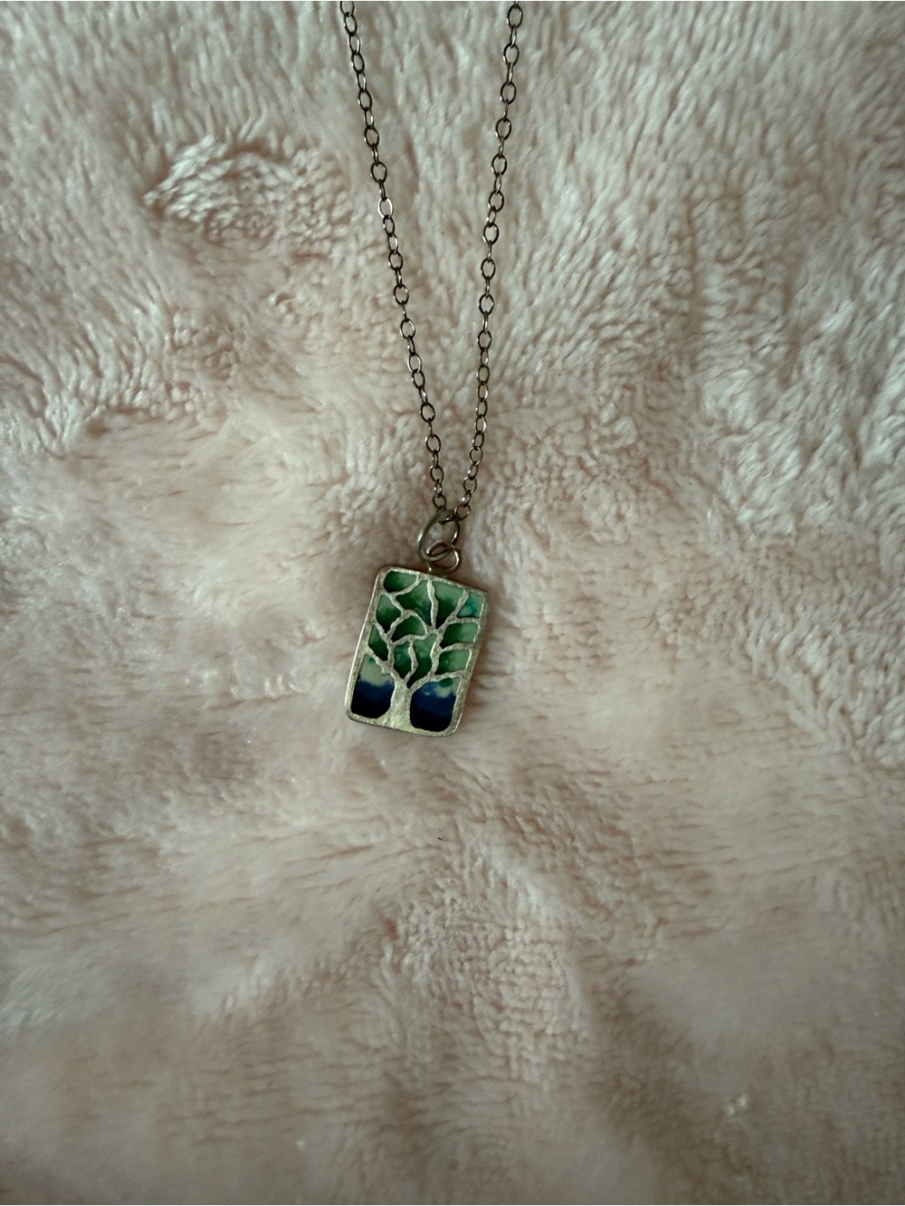 Tree necklace - Picture 2 of 2